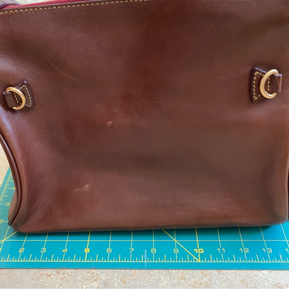 Stunning Dooney and Bourke Bag - Picture 15 of 16